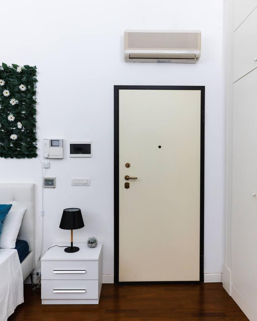 Davids Room Palazzo Tamborino Lecce Exteriör bild